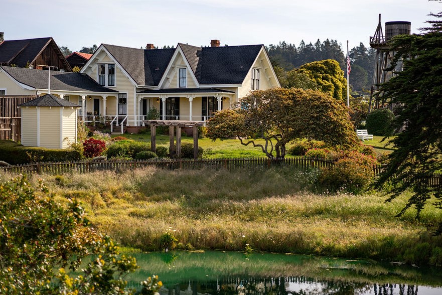 mendocino kelley house, pond and watertower