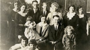 Family portrait of Lizzie Milliken with her children and grandchildren